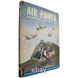 1943 US AIR FORCE Illustrated LOOK Magazine Insignia WWII Silhouettes Art Planes