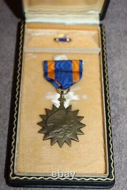 Choice Original NAMED WW2 U. S. Army Air Forces Air Medal Cased Set, VG