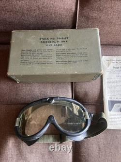 Original WWII Polaroid U. S. Army Air Force Flying Goggles AAF B-8 in Box, M-1944