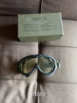 Original WWII Polaroid U. S. Army Air Force Flying Goggles AAF B-8 in Box, M-1944