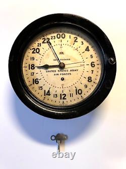 Original WW II 1943 Radio Room US Army Air Force Wall Clock+ Key 24 Hour Dial