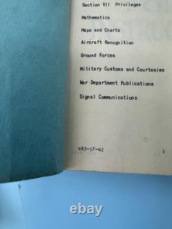 Rare Pair of ID'd WWI WWII Army Air Forces Outline of Courses Books Pilot School