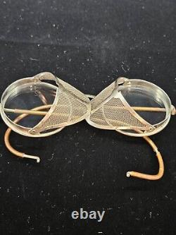 Rare WW2 Army Air Force Welsh Manufacturing Folding Goggles withCase Collectible