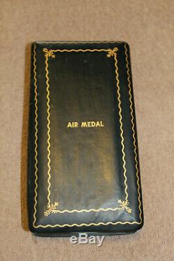 Rare WW2 U. S. Army Air Corps Air Medal withRibbon, Named 2nd Lt. Davis J. Kays AC