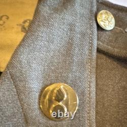 US Army Air Forces WW II Sergeant Uniform Jacket Original Patches Insignia Rank