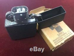 Vintage 1942 Zippo WWII Black Crackle 4bbl hinge 14 hole insert (Army Air Corps)