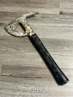 Vintage AULD WW2 Army Air Corps Bomber Crash Escape Axe 29833 hatchet WWII US