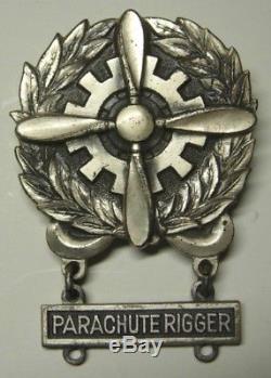 WW2 Sterling Army Air Forces Technician Badge With PARACHUTE RIGGER Bar