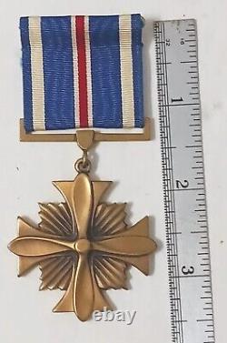 WW2 US Military Army Air Corps Distinguished Flying Cross Medal and Case