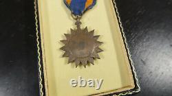 WWII ERA US Army Air Corps Force BOXED Air Medal Full Wrapped Brooch