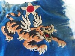 WWII US Army 14th Air Force Flying Tigers embroydered silk patch 4 x 3 in