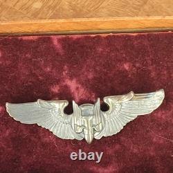 WWII US Army & Air Force Insignia Lot Cavalry Sabers, US Collar Discs, Wings