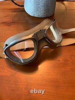 WWII US Army Air Force Type A-11 Leather Flying Helmet Wired withGoggles & O2 Mask