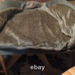 WWII US Army Air Forces B-10 Reproduction Flight Jacket XXL Green Brown Collar