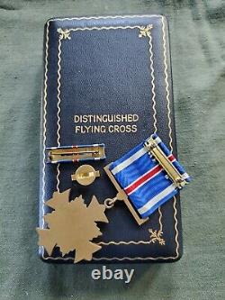 WWII US Army Air force DISTINGUISHED FLYING CROSS IN Original coffin box