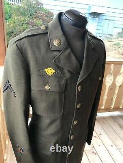 WWII U. S. Army Air Corp Tunic 1st Army Air Force Felt Patch Fancy Stitching