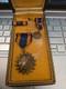 WW 2 US Army Air Medal Full Wrap Broach +Ribbon +Lapel Pin With Clusters in Case