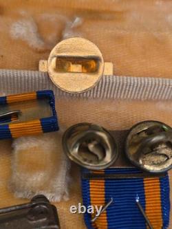 WW 2 US Army Air Medal Full Wrap Broach +Ribbon +Lapel Pin With Clusters in Case