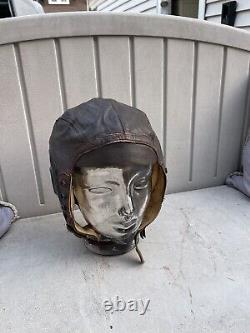 WW II US Army Air Force Leather Flight Helmet Type A-11 No. 3189 B Size Medium