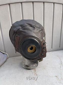 WW II US Army Air Force Leather Flight Helmet Type A-11 No. 3189 B Size Medium