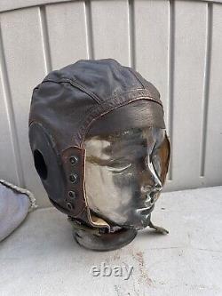 WW II US Army Air Force Leather Flight Helmet Type A-11 No. 3189 B Size Medium