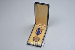 Wwii U. S. Army Air Corps Air Medal In Black Leatherette Presentation Case