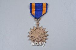 Wwii U. S. Army Air Corps Air Medal In Black Leatherette Presentation Case