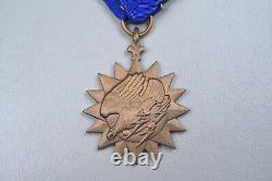 Wwii U. S. Army Air Corps Air Medal In Black Leatherette Presentation Case
