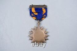 Wwii U. S. Army Air Corps Air Medal In Case Early Wrap Broach